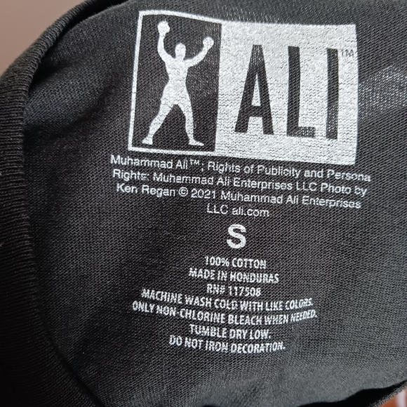 NWT Ali Tee Small - Picture 2 of 3